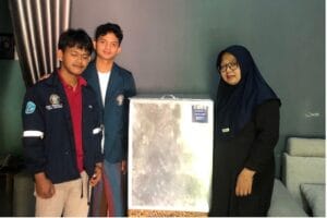 Inovatif! Mahasiswa KKN-T UNDIP Ciptakan Dehydrator Canggih untuk Pengawetan Kerajinan Eceng Gondok Inovatif! Mahasiswa KKN-T UNDIP Ciptakan Dehydrator Canggih untuk Pengawetan Kerajinan Eceng Gondok