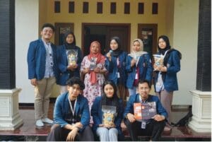 Kuatkan Ekonomi Masyarakat, Mahasiswa KKN UNDIP Beri Dukungan UMKM Basreng dan Rengginang melalui Sertifikasi Halal Kuatkan Ekonomi Masyarakat, Mahasiswa KKN UNDIP Beri Dukungan UMKM Basreng dan Rengginang melalui Sertifikasi Halal