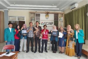 Semarak Edukatif Pentingnya Legalitas Hukum Bagi Perkembangan UMKM Desa Gempolsewu bersama Tim KKN-T UNDIP dan Dinas Perdagangan, Koperasi, dan UKM Kabupaten Kendal Semarak Edukatif Pentingnya Legalitas Hukum Bagi Perkembangan UMKM Desa Gempolsewu bersama Tim KKN-T UNDIP dan Dinas Perdagangan, Koperasi, dan UKM Kabupaten Kendal