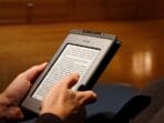Literatur Digital dan Pengalaman Membaca Modern di Kindle