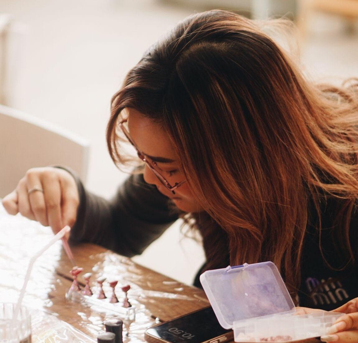 Hobi dengan Kecantikan dan Perawatan Nail Art, Mahasiswa Universitas Diponegoro Adakan Fun Workshop Nail Art di Semarang Hobi dengan Kecantikan dan Perawatan Nail Art, Mahasiswa Universitas Diponegoro Adakan Fun Workshop Nail Art di Semarang