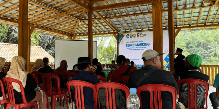 Siap Berbenah Sistem, Warga Desa Alas Watu Kebonan bersama Tim KKN-T UNDIP Lakukan Benchmarking ke Desa Kalikesek