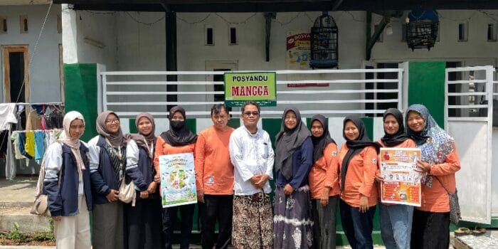 Mahasiswa KKN-Tematik UNDIP Berikan Edukasi Tatalaksana Hipertensi dan Gizi Seimbang di Kelurahan Pringrejo