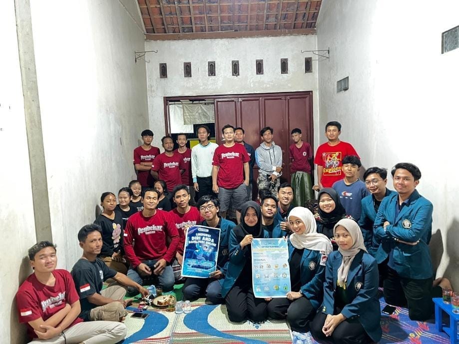 Mahasiswa KKN Undip Edukasi Sertifikat Tanah Elektronik kepada Karang Taruna di Desa Karangtengah, Batang Mahasiswa KKN Undip Edukasi Sertifikat Tanah Elektronik kepada Karang Taruna di Desa Karangtengah, Batang