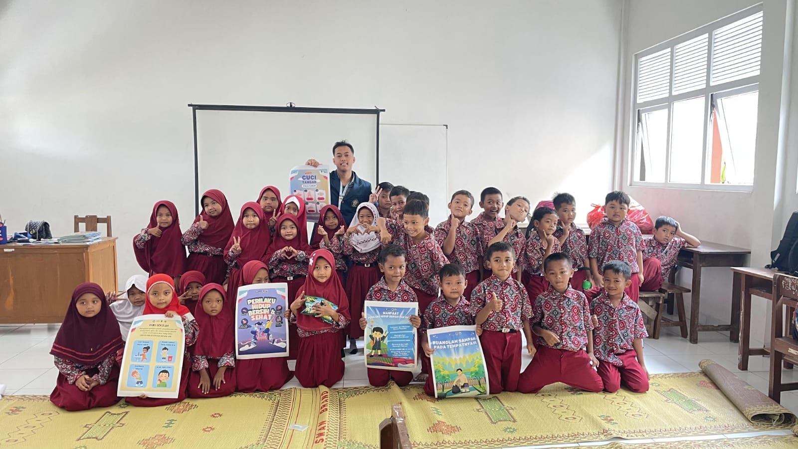 Biasakan Hidup Bersih dan Sehat Sejak Dini, Mahasiswa KKN UNDIP Lakukan Edukasi PHBS dan Demonstrasi CTPS di SDN 02 Karangturi