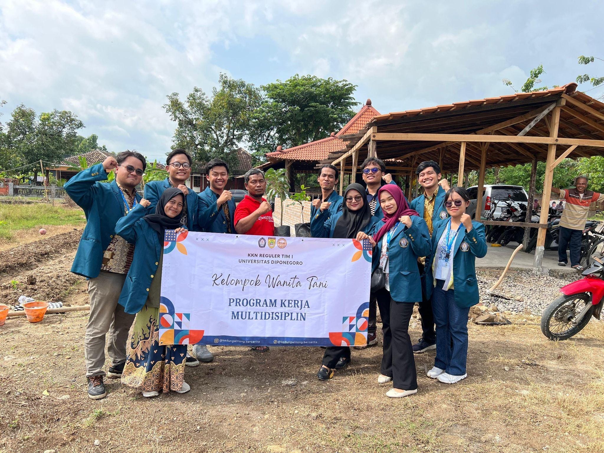 Mahasiswa KKN Undip dan Masyarakat Berkolaborasi dalam Survei Lokasi untuk Percepatan KWT Desa Kedungwinong