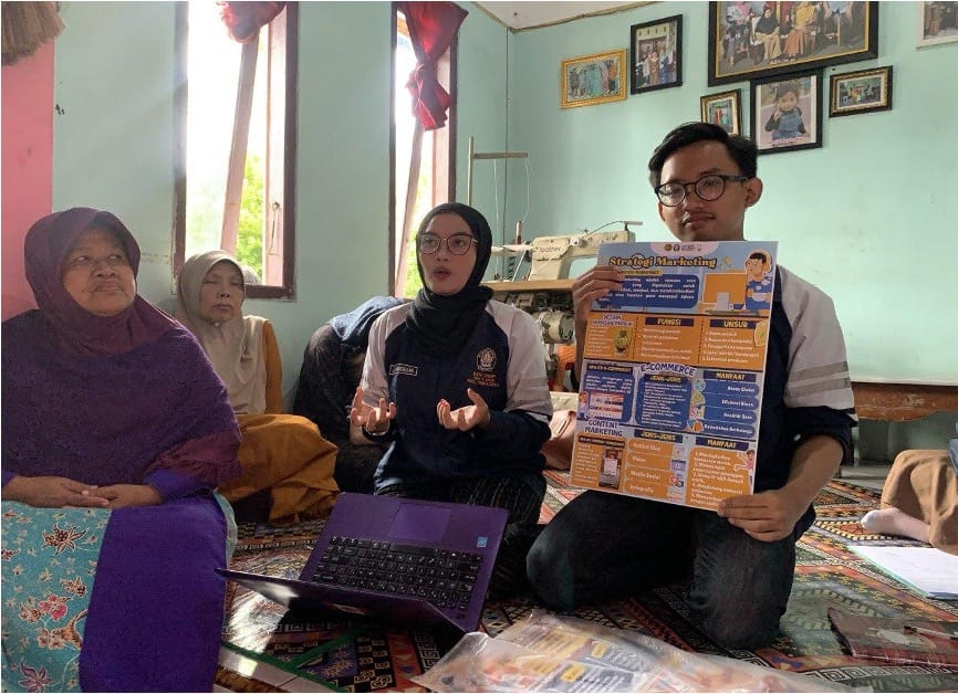 UMKM Lokal Berdaya! Mahasiswa KKN UNDIP Bantu Legalitas Usaha & Strategi Marketing di Desa Kadipaten
