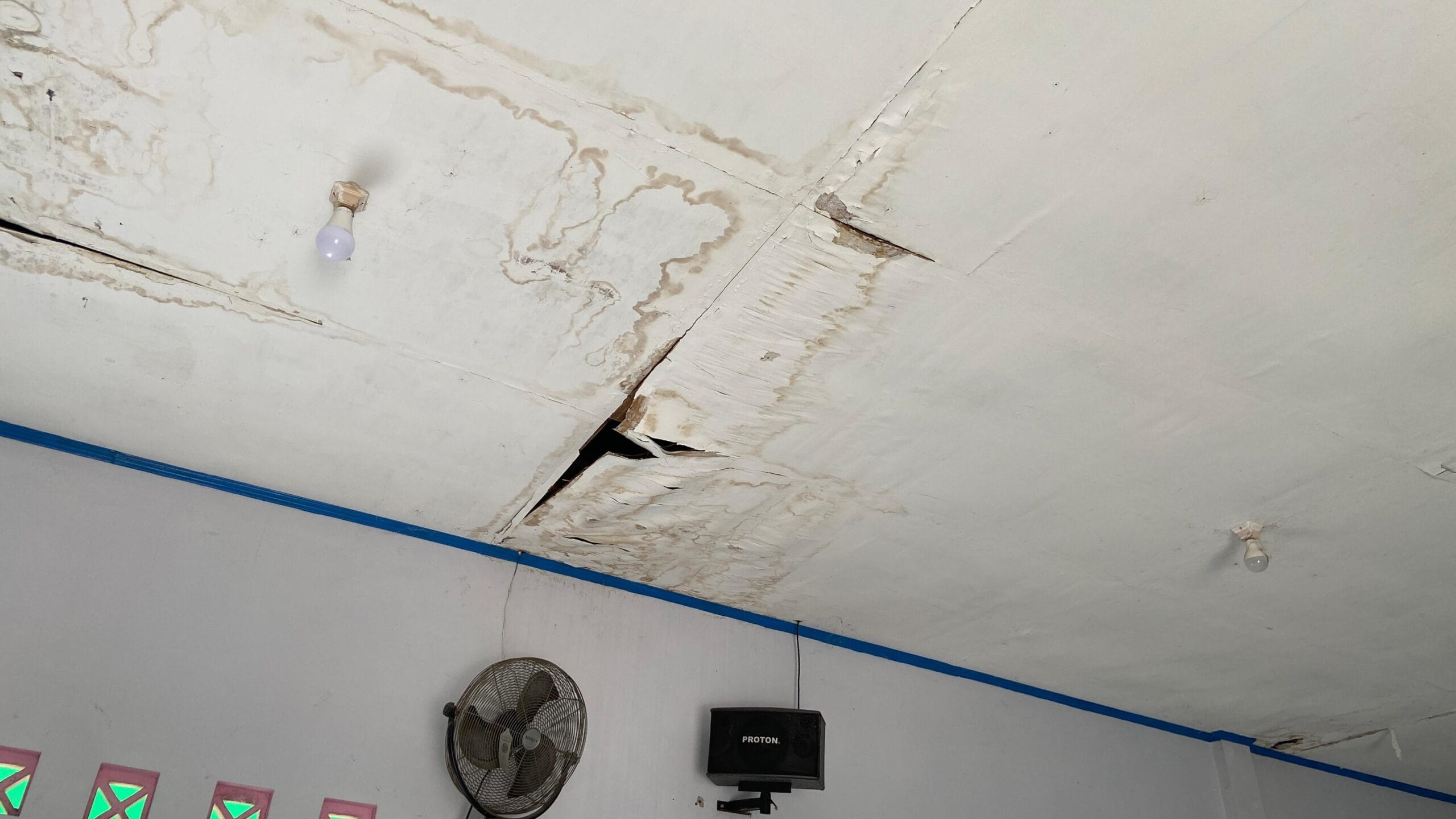 Menata Ulang Ruang untuk Masyarakat, Mahasiswa KKN UNDIP Lakukan Penyusunan DED Renovasi Aula Balai Desa Joton Menata Ulang Ruang untuk Masyarakat, Mahasiswa KKN UNDIP Lakukan Penyusunan DED Renovasi Aula Balai Desa Joton