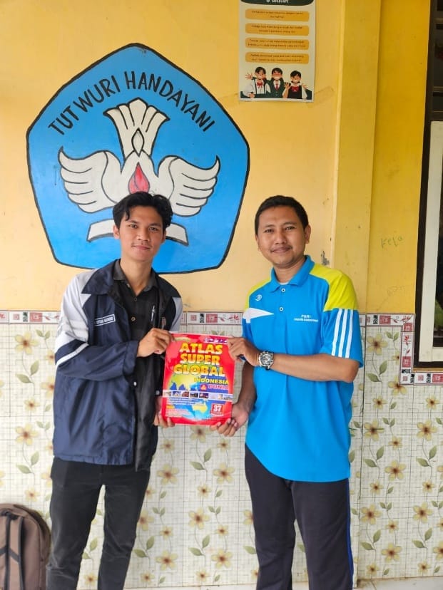 Generasi Melek Navigasi! Mahasiswa KKN UNDIP Latih Siswa SDN 01 Depok Membaca Peta dan GPS C:\Users\Kania MT\AppData\Local\Packages\5319275A.WhatsAppDesktop_cv1g1gvanyjgm\TempState\14047AA48652DB0C80F855B416BA138A\WhatsApp Image 2025-02-10 at 15.15.52_8ee8e6fc.jpg