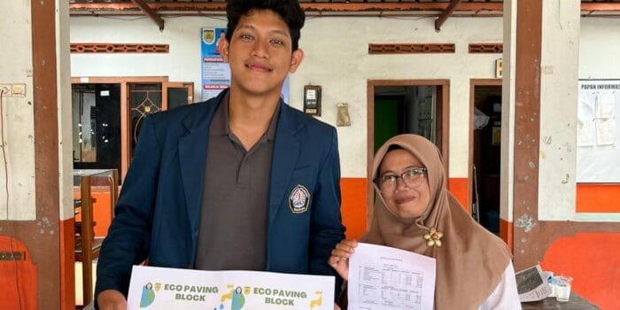 Mahasiswa KKN UNDIP Kenalkan Eco Paving Block: Solusi Inovatif Ramah Lingkungan untuk Infrastruktur Berkelanjutan di Masyarakat