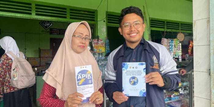 Mahasiswa KKN UNDIP Kenalkan SIAPIK: Solusi Cerdas Pencatatan Keuangan Digital Untuk UMKM