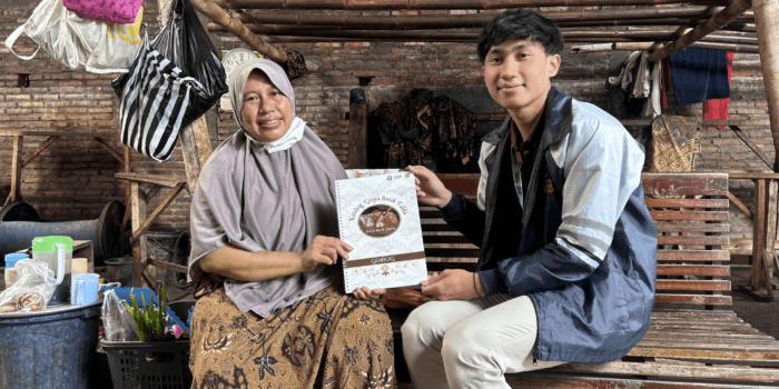 Dorong Pemasaran Digital, Mahasiswa KKN UNDIP Hadirkan Katalog Produk untuk Griya Batik Talita
