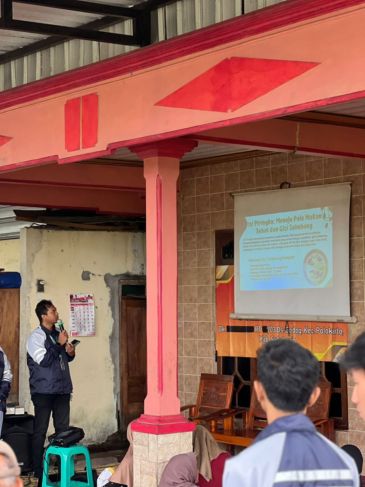 Bangun Generasi Sehat, Mahasiswa KKN UNDIP Kenalkan “GEMAS” untuk Edukasi Gizi Seimbang dan Porsi Makan Sehat di Desa Godog Bangun Generasi Sehat, Mahasiswa KKN UNDIP Kenalkan “GEMAS” untuk Edukasi Gizi Seimbang dan Porsi Makan Sehat di Desa Godog