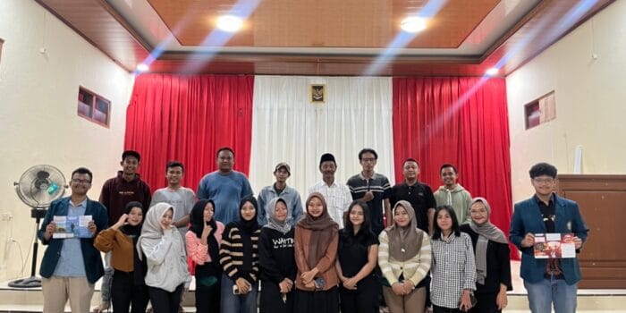 Dari Kesenangan Sesaat hingga Jeratan Hutang, Mahasiswa KKN UNDIP Edukasi Bahaya Jebakan Judi Online