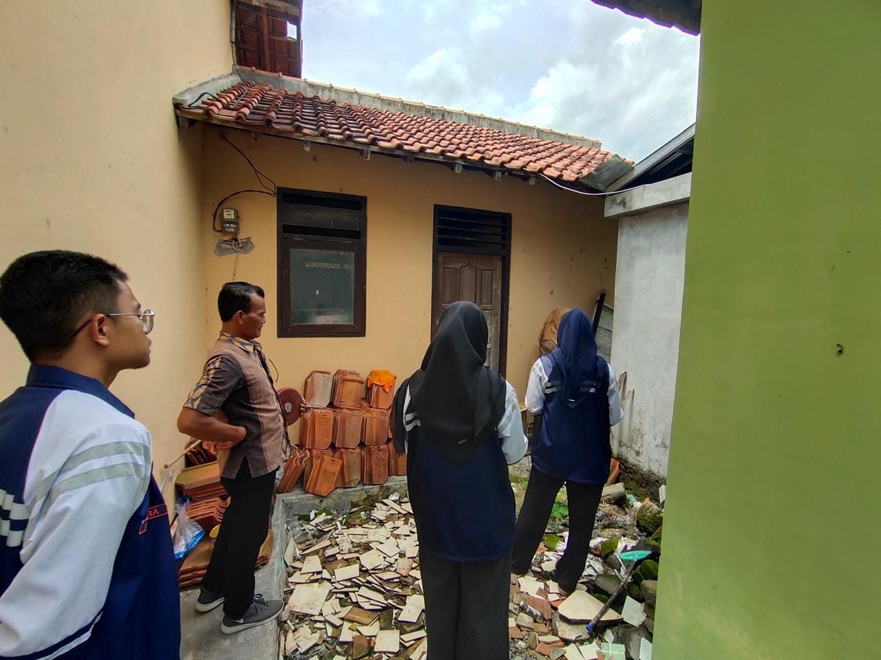 Dukung Tata Kelola Logistik, Mahasiswa KKN Undip Hadirkan Rancangan Desain Gudang Penyimpanan Balai Desa Gentan