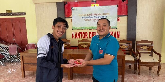 Wujudkan Desa Panekan yang Aman, Mahasiswa KKN UNDIP Latih Anggota Karang Taruna terkait Kebakaran yang Disebabkan oleh Listrik 