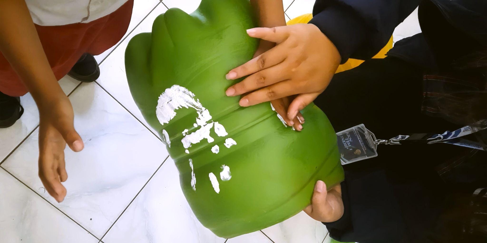 Mahasiswa KKN UNDIP Lakukan Pemberdayaan Masyarakat mengenai Pentingnya Pemilahan Sampah Organik dan Anorganik