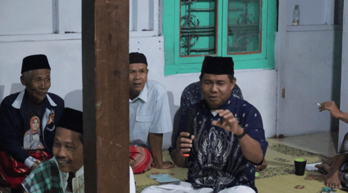 Mahasiswa KKN UNDIP Lakukan Edukasi dan Implementasi Biopori Untuk Kelestarian RW 7 Desa Gentan Mahasiswa KKN UNDIP Lakukan Edukasi dan Implementasi Biopori Untuk Kelestarian RW 7 Desa Gentan