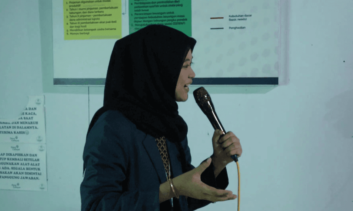 Mahasiswa KKN UNDIP Lakukan Edukasi dan Implementasi Biopori Untuk Kelestarian RW 7 Desa Gentan Mahasiswa KKN UNDIP Lakukan Edukasi dan Implementasi Biopori Untuk Kelestarian RW 7 Desa Gentan