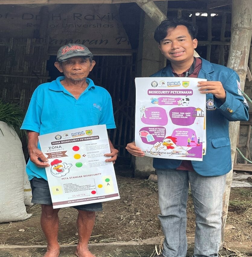 Mahasiswa KKN UNDIP Terapkan Biosecurity pada Peternakan Rakyat dengan Desinfektan dan Zona Biosecurity kepada Peternak dan Kelompok Tani 