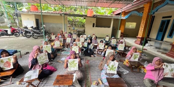 Inspiratif! Mahasiswa KKN UNDIP Manfaatkan Pengelolaan Bahan Alami Dukung Keberlanjutan Lingkungan di Desa Jogoprayan