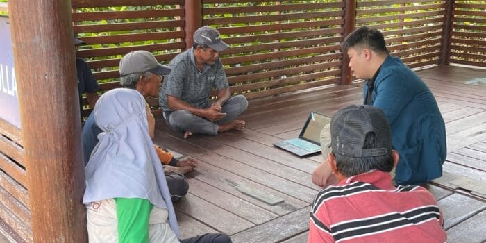 Mahasiswa KKN UNDIP Gelar Edukasi Pertolongan Pertama di Pantai ISTAMBUL, Demak