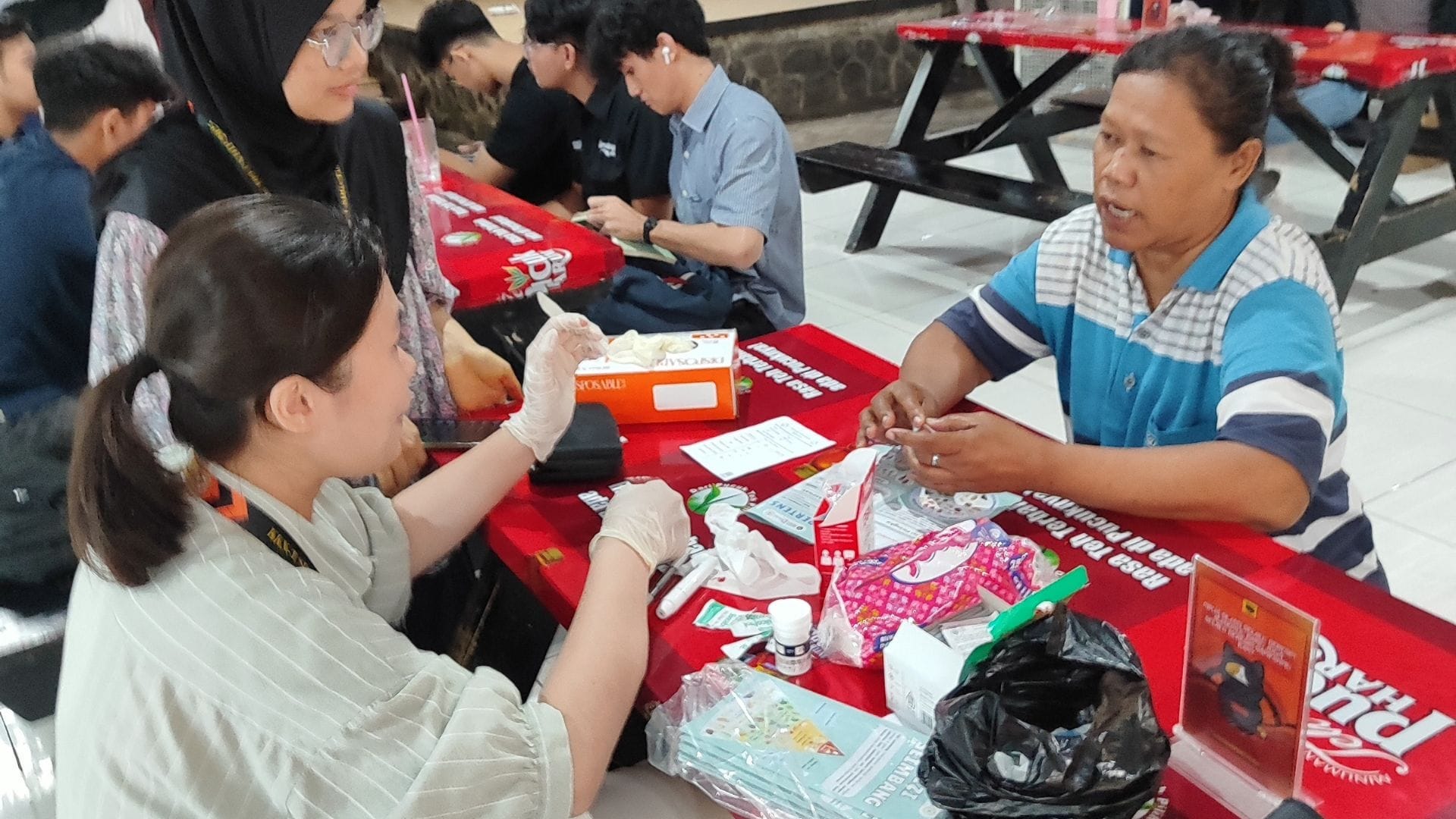 Mahasiswa KKN Tematik UNDIP Mengadakan Konseling Gizi untuk Penjual Kantin FISIP Guna Dorong Hidup Sehat