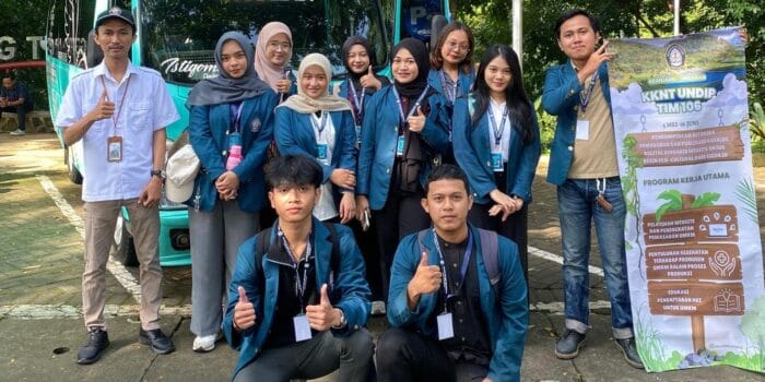 Mahasiswa KKN Informatika UNDIP Hadirkan Transformasi Digital UMKM melalui Website dan E-commerce untuk Sigur.id