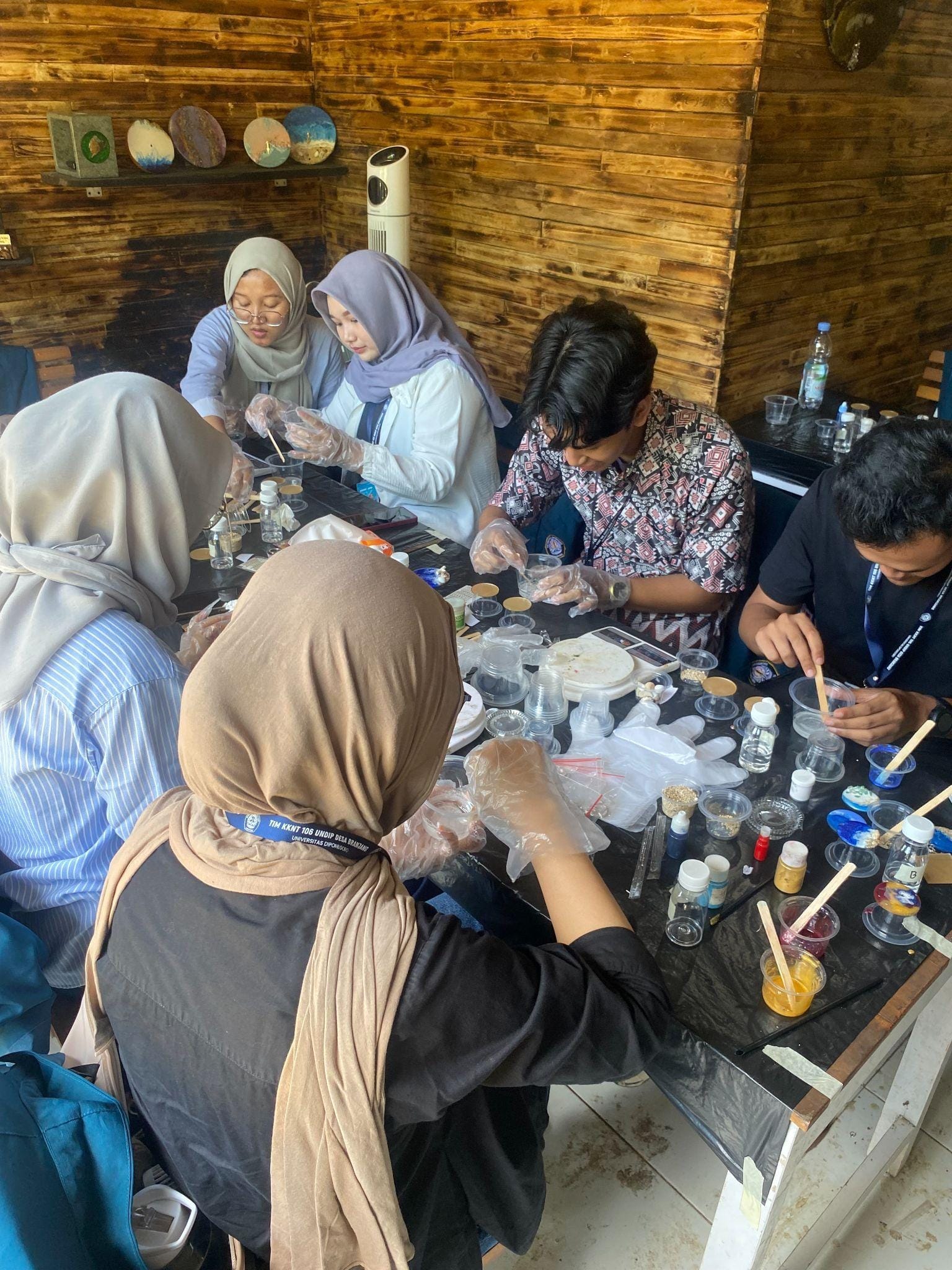 Dukung Transformasi Digital UMKM, Mahasiswa Informatika KKN UNDIP Bantu Sigur.id Lewat E-commerce dan Website Dukung Transformasi Digital UMKM, Mahasiswa Informatika KKN UNDIP Bantu Sigur.id Lewat E-commerce dan Website