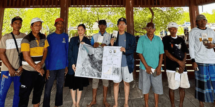 Dari Kampus ke Pesisir: Mahasiswa KKN UNDIP Edukasi Perubahan Garis Pantai Gelagah Wangi, Demak