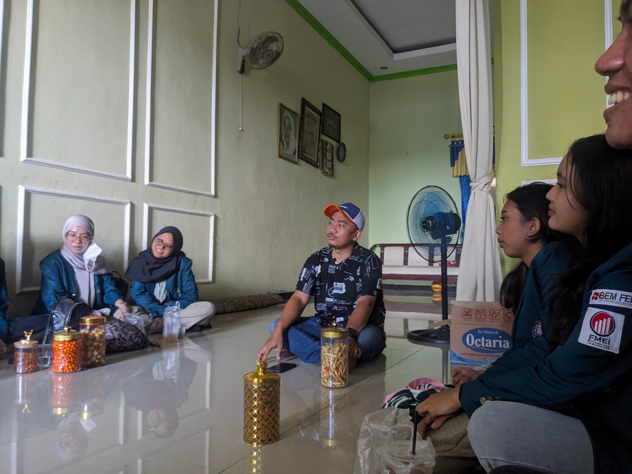Mahasiswa KKN-T Undip Dorong Edukasi Nilai-Nilai Pancasila dengan Media Interaktif Mahasiswa KKN-T Undip Dorong Edukasi Nilai-Nilai Pancasila dengan Media Interaktif