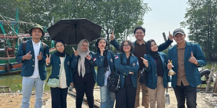 Mahasiswa KKN Tematik Universitas Diponegoro Berdayakan Ekonomi Pesisir Lewat Produk Perikanan di Bonang, Demak
