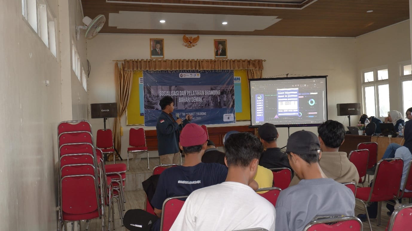 Mahasiswa KKN-T Undip Kembangkan Aplikasi POS Sederhana untuk UMKM Pesisir Demak lewat Platform “Bahari Demak” Mahasiswa KKN-T Undip Kembangkan Aplikasi POS Sederhana untuk UMKM Pesisir Demak lewat Platform “Bahari Demak”