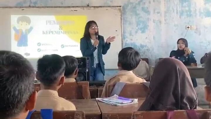 Bentuk Pemimpin Masa Depan, Mahasiswa KKN Tematik UNDIP Tim 18 Edukasi Jiwa Kepemimpinan Sejak Dini di SDN Margolinduk, Demak