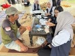 Waspada Hipertensi Mengintai, Mahasiswa KKN UNDIP Gelar Cek Kesehatan Gratis untuk Petani Dusun Cepoko 