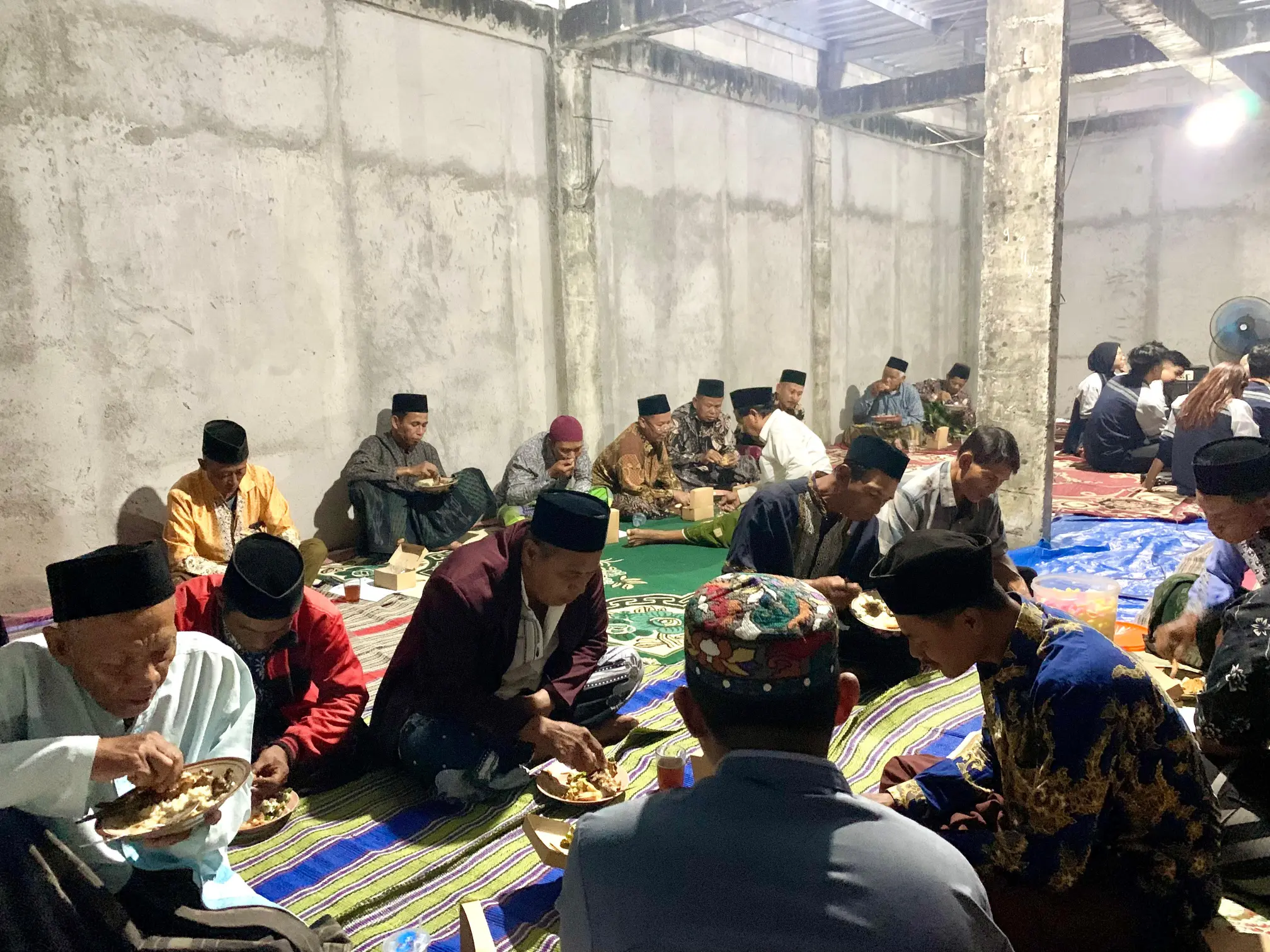 Mahasiswa Tim 122 KKN-T Universitas Diponegoro Gelar Sarasehan Bersama Warga Desa Tugu, Demak Mahasiswa Tim 122 KKN-T Universitas Diponegoro Gelar Sarasehan Bersama Warga Desa Tugu, Demak
