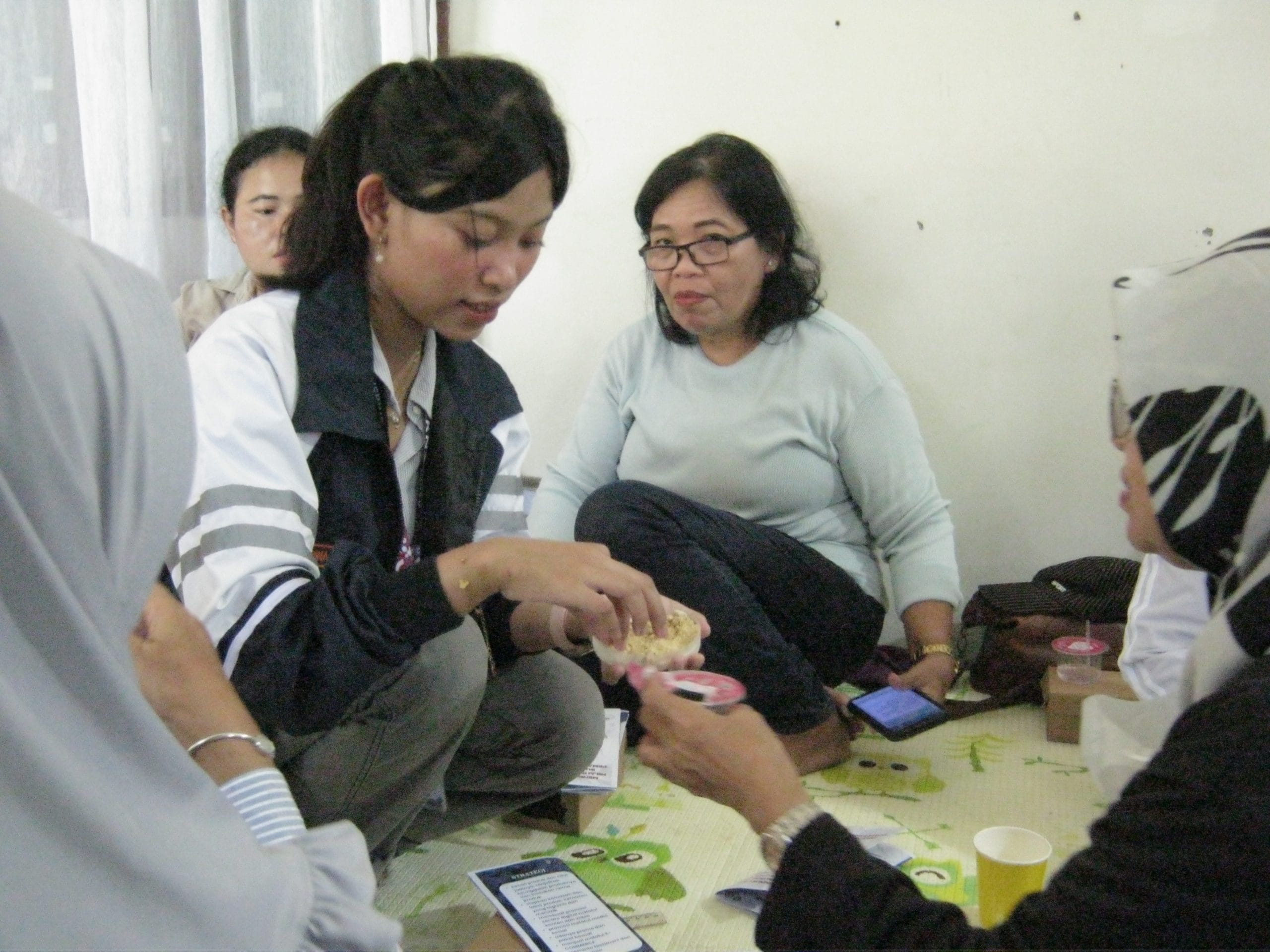 Gelar Workshop Jahe Bubuk, Langkah Kecil Ibu-Ibu PKK Sambiroto Cegah Hipertensi secara Alami Bersama Mahasiswa KKN-T UNDIP Gelar Workshop Jahe Bubuk, Langkah Kecil Ibu-Ibu PKK Sambiroto Cegah Hipertensi secara Alami Bersama Mahasiswa KKN-T UNDIP