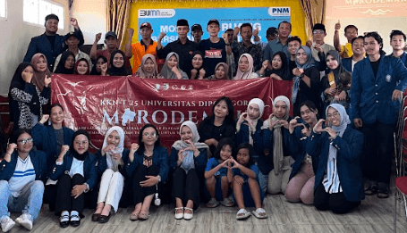 Mahasiswa KKN-T UNDIP Libatkan Warga Desa Morodemak dalam Aksi Nyata Pelestarian Lingkungan dan Peningkatan Kesehatan