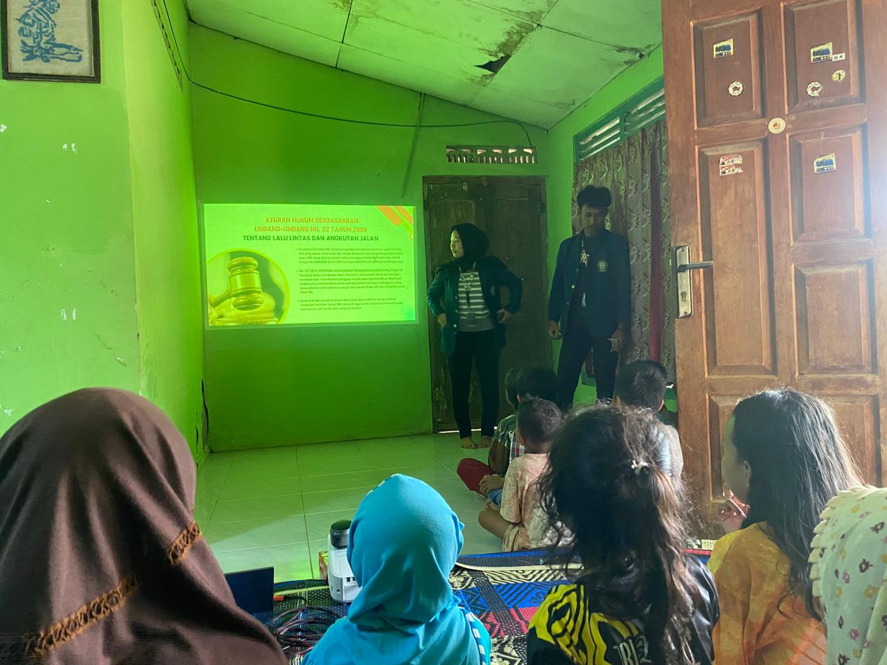 Suara Kecil, Dampak Besar! Mahasiswa KKN UNDIP Gelar Edukasi Keselamatan Berkendara di Desa Getas Kendal Suara Kecil, Dampak Besar! Mahasiswa KKN UNDIP Gelar Edukasi Keselamatan Berkendara di Desa Getas Kendal