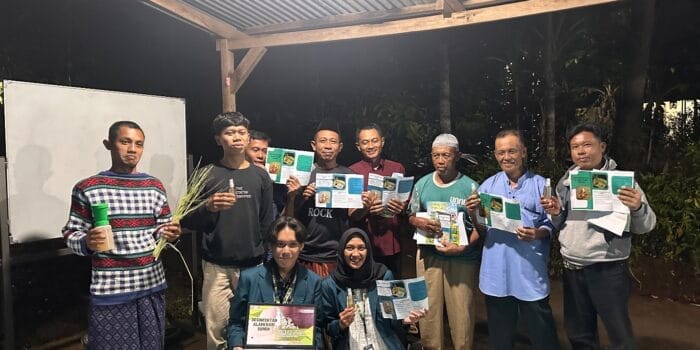 Sereh Jadi Solusi! Mahasiswa KKN UNDIP Adakan Pelatihan Pembuatan Desinfektan Alami Dorong Kemandirian Peternak Lokal di Desa Getas Kendal