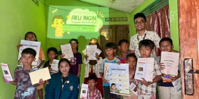 Bangun Generasi Hemat dan Mandiri, Mahasiswa KKN UNDIP Gelar Sosialisasi Menabung Sejak Dini di Desa Getas Kendal