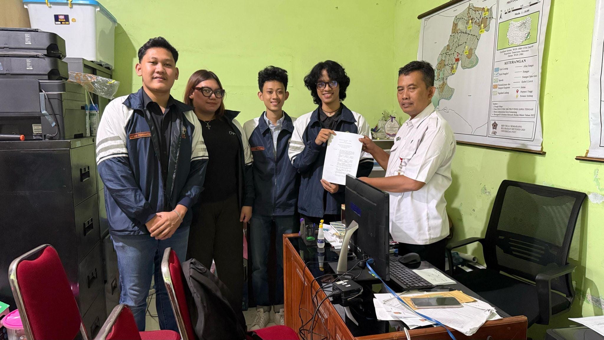 KKN-T Tim 124 UNDIP Dorong Kesadaran Gizi Lewat Gerakan Sadar Garam Beryodium melalui Instrumen Hukum di Kelurahan Meteseh KKN-T Tim 124 UNDIP Dorong Kesadaran Gizi Lewat Gerakan Sadar Garam Beryodium melalui Instrumen Hukum di Kelurahan Meteseh