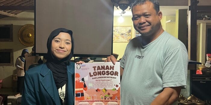 Mahasiswa KKN UNDIP Tingkatan Kesadaran Warga Pegunungan Sukorejo Terhadap Ancaman Tanah Longsor Lewat Edukasi Mitigasi Bencana