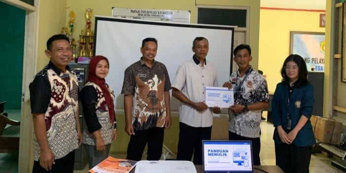 Mahasiswa KKN Undip Dorong Pengelolaan Berkala Website Desa Getas Lewat Edukasi Cara Menulis Berita dan Artikel Kegiatan
